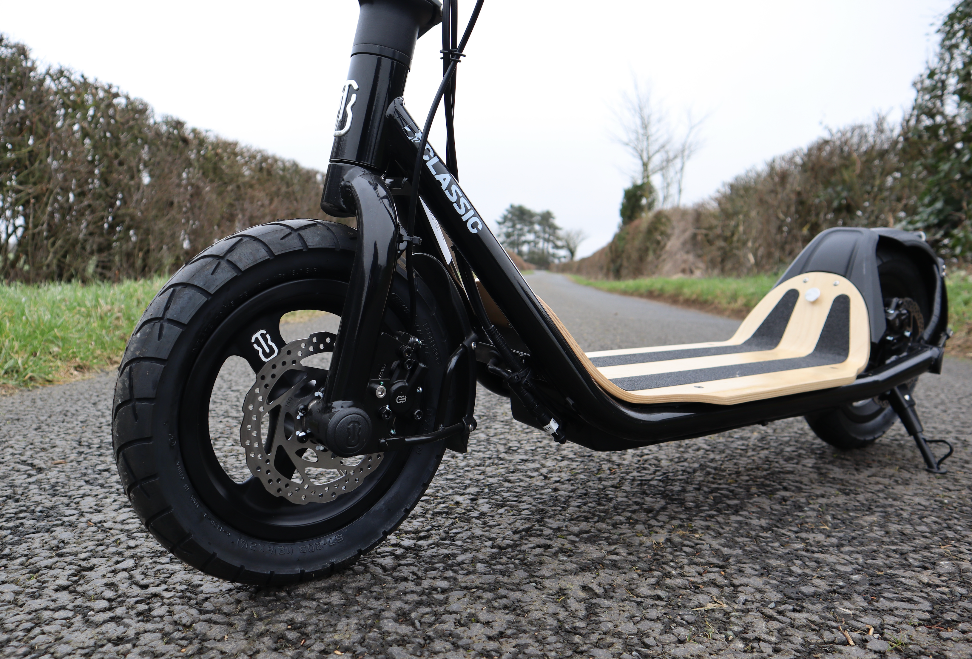 Ex-Showroom 8Tev B12- Classic Electric Scooter